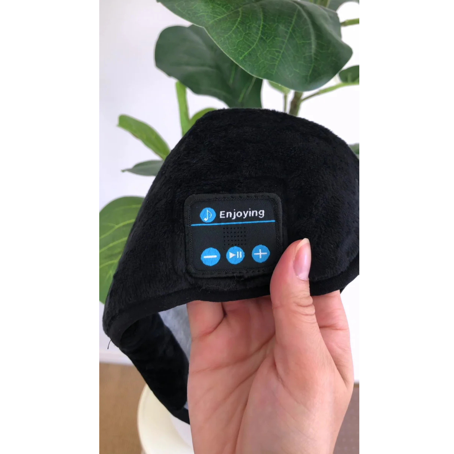 Bluetooth Sleep Headphones Eye Mask - Wireless Music Sleep Mask with Built-In Speakers